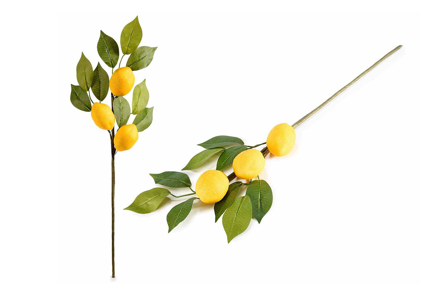 Ramo con 3 limoni artificiali con foglie
Misure: cm 27 H (c/gambo 53)
Limone: Ø 4,5 x 6 H