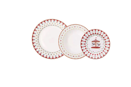 EASY LIFE Servizio  piatti natalizio in porcellana  da 18 pezzi della collezione 'CHRISTMAS WONDERLAND' 

6 piatti fondi, 6 piatti piani, 6 piattini frutta.
Misura: piatto fondo Ø 21,5 cm, piatto frutta Ø 19 cm piatto piano Ø 26,5 cm.